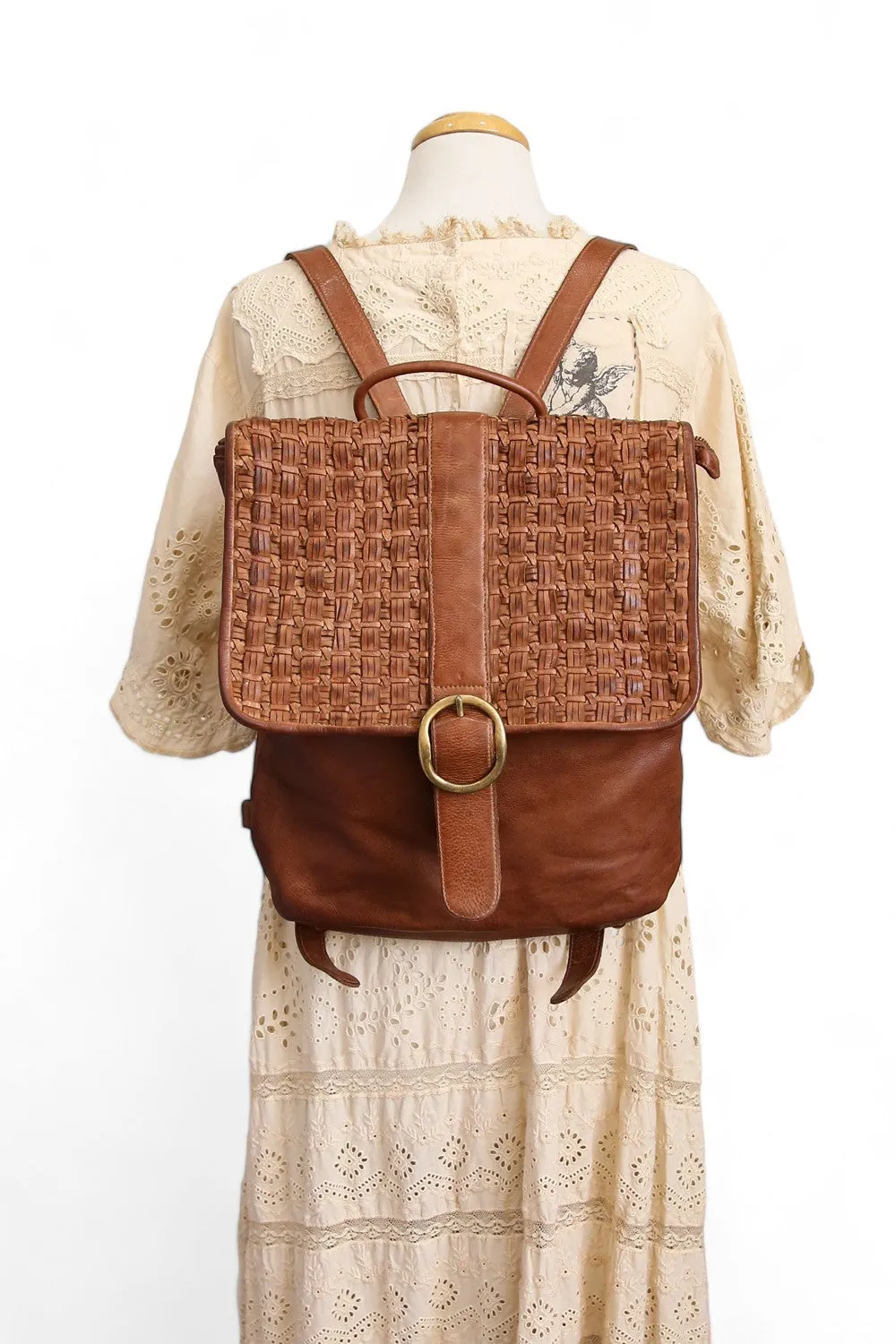 ART N' VINTAGE LUCY FOLDOVER LEATHER BACKPACK OAK