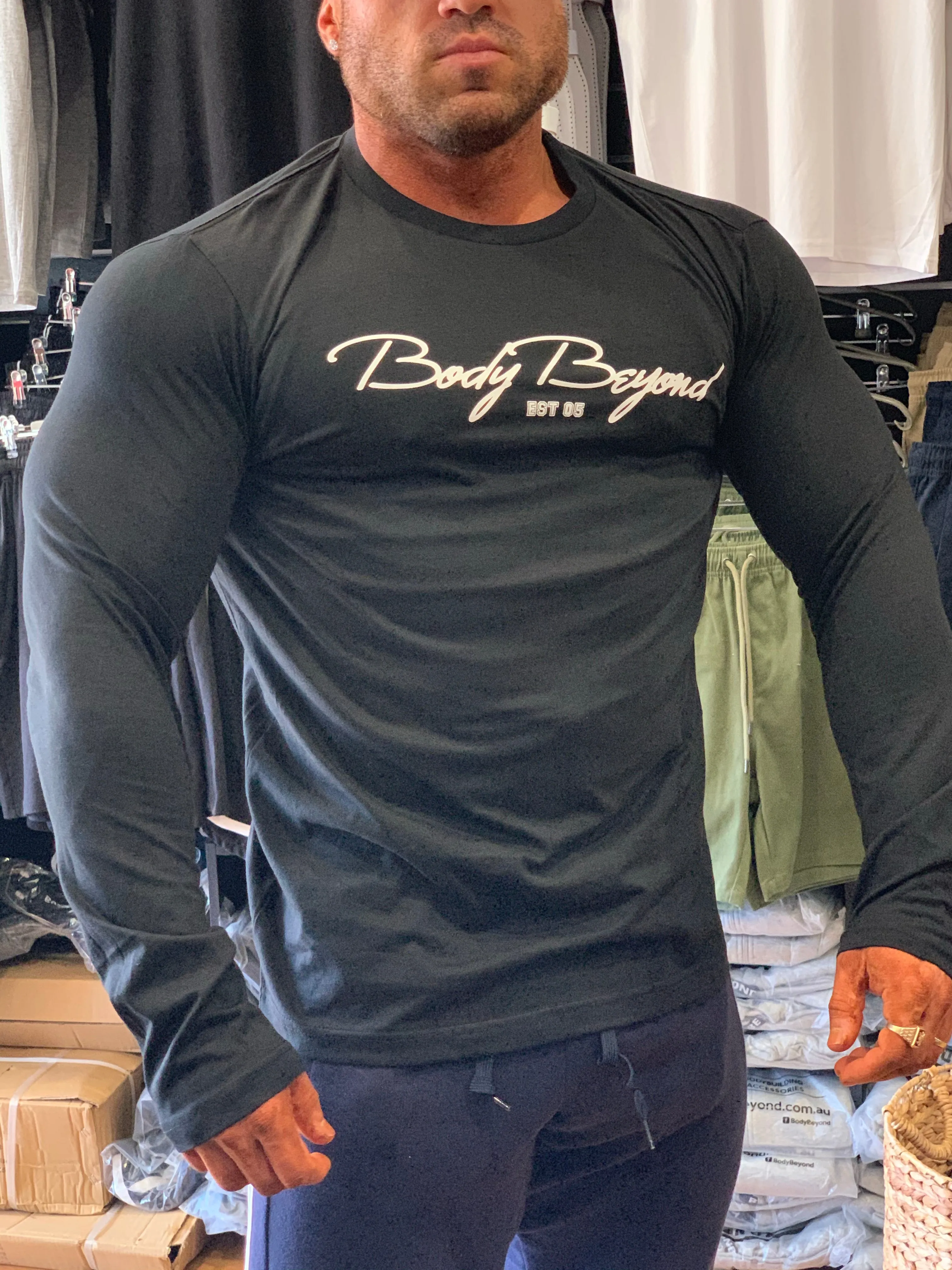 Body Beyond Long Sleeve Tee Signature Black