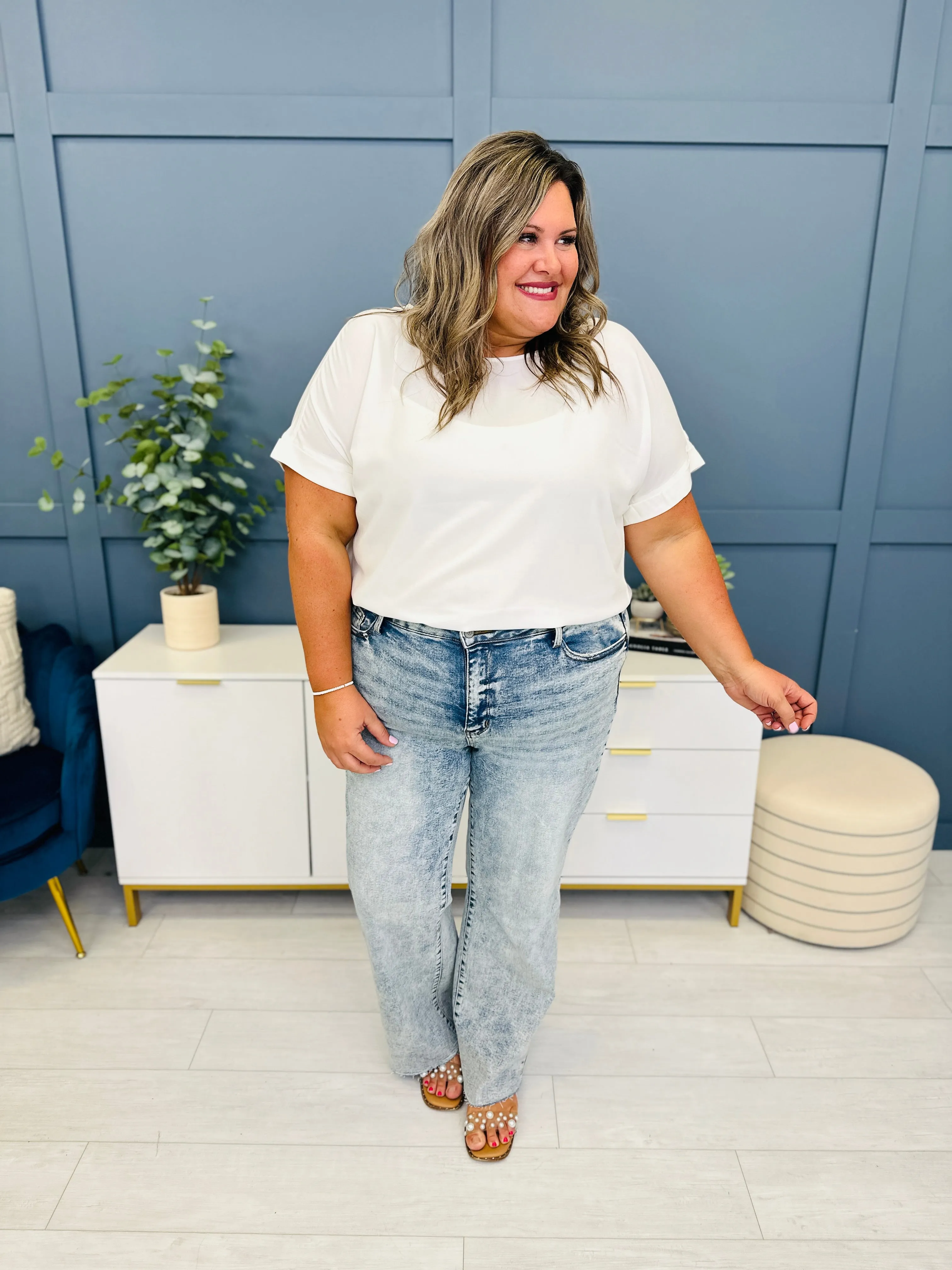 Judy Blue The IT Girl Wide Leg Jeans in Reg/Curvy