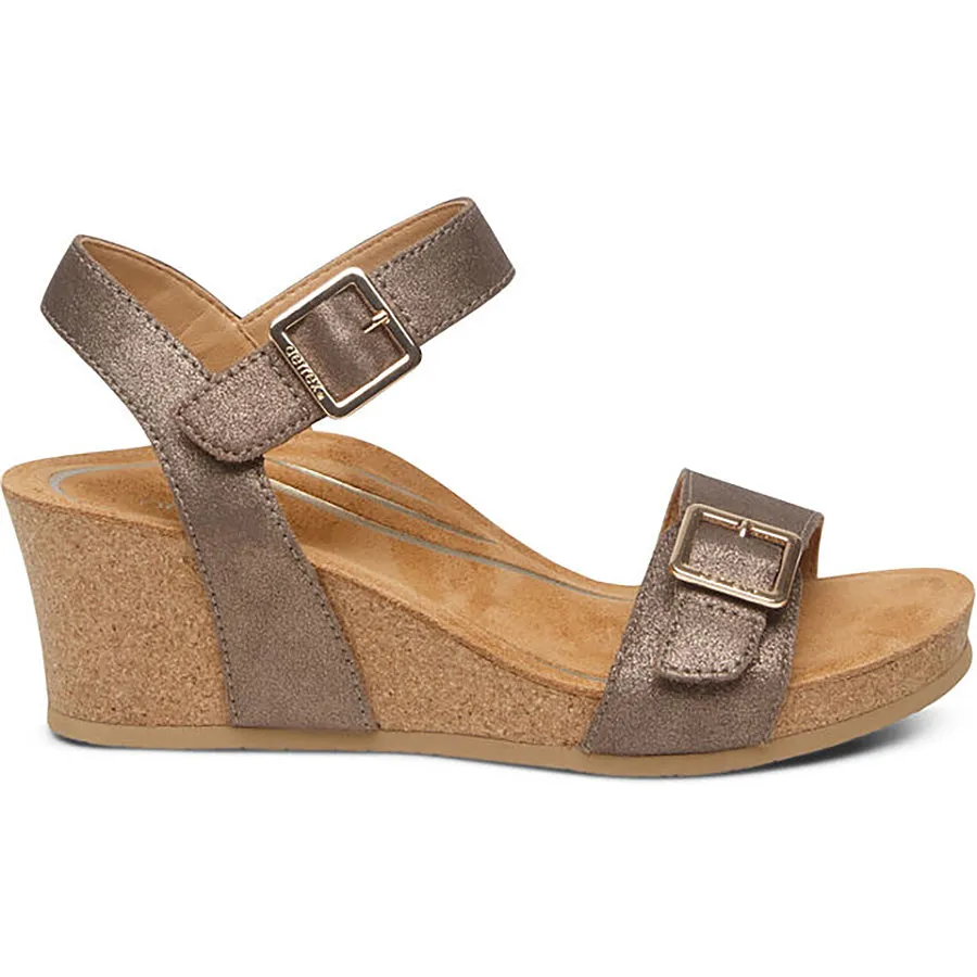 Lexa Wedge