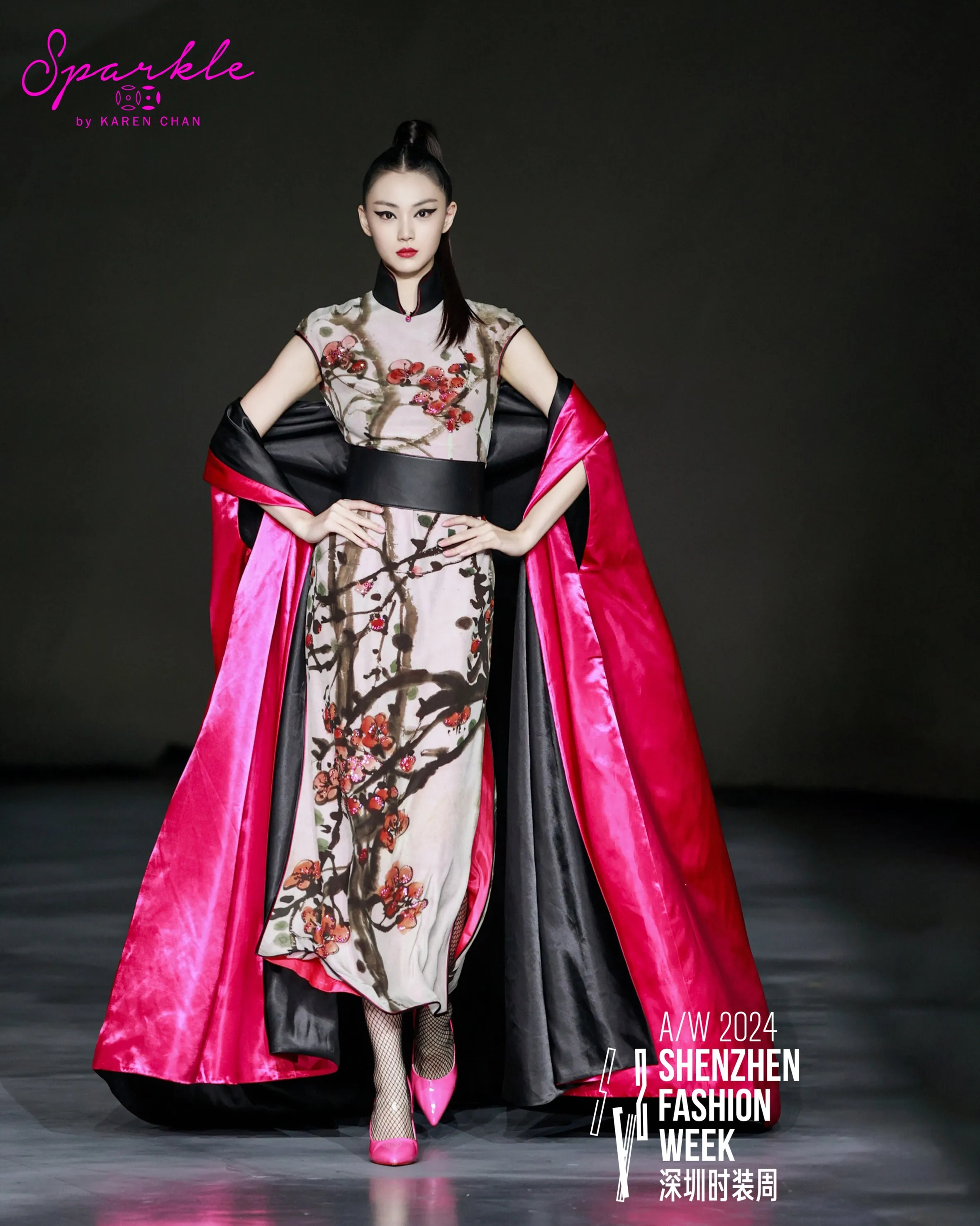 SPARKLE COLLECTION x HKMoA【PLUM BLOSSOMS】Masterpiece Collection Haute Couture 100% Silk Cheongsam (Cap Sleeve) (紅梅圖) (吳昌碩)