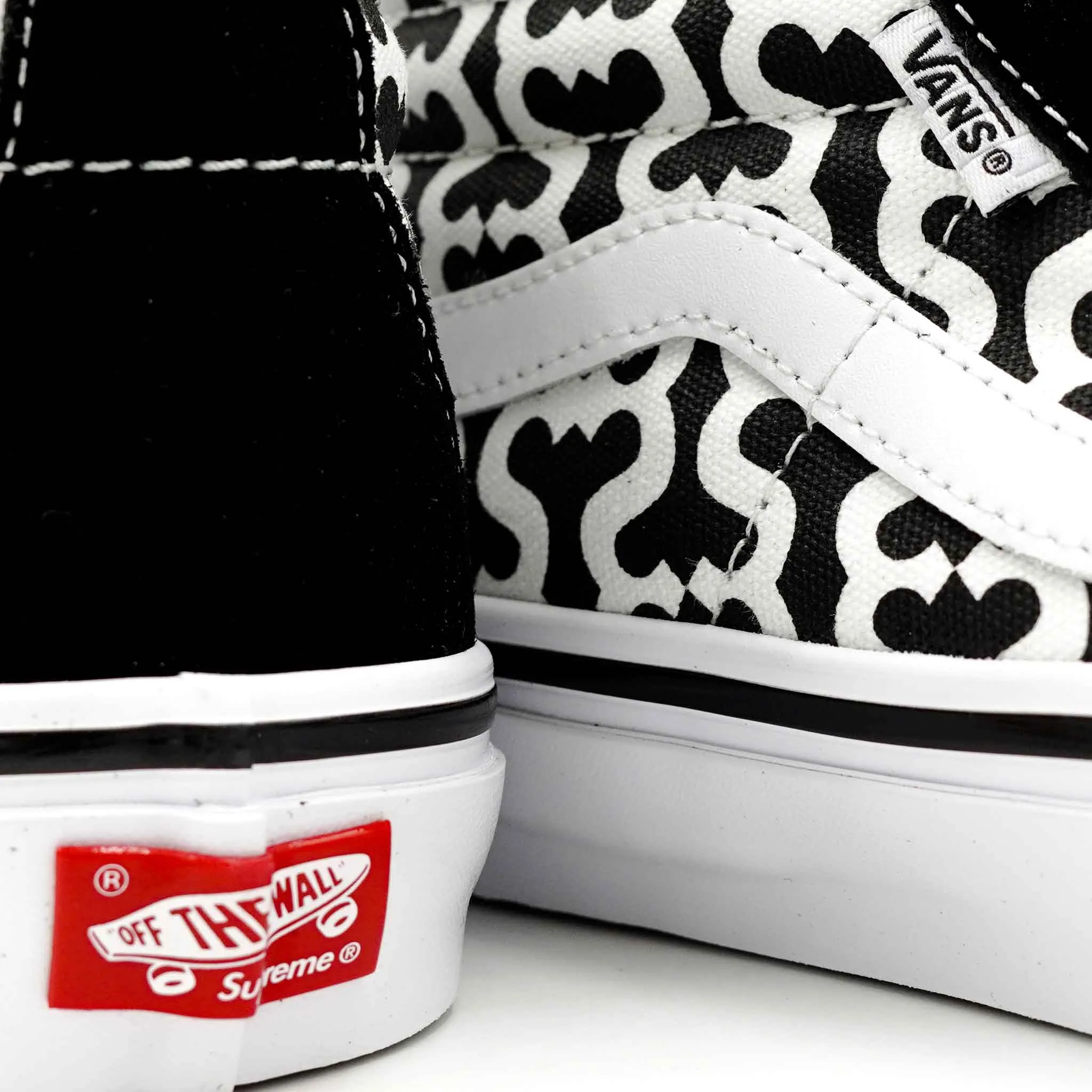 SUPREME X VANS SKATE GROSSO MID MONOGRAM S LOGO BLACK SS21