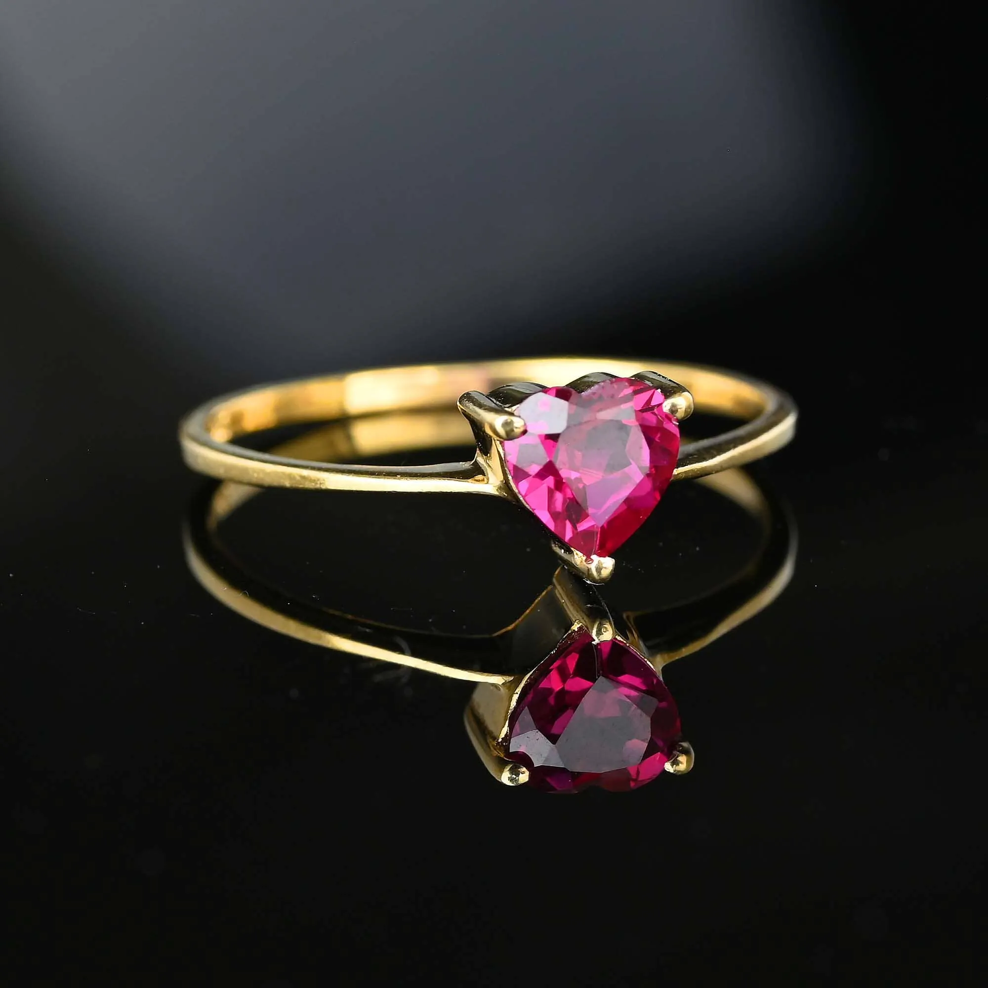 Vintage 10K Gold Solitaire Ruby Heart Ring