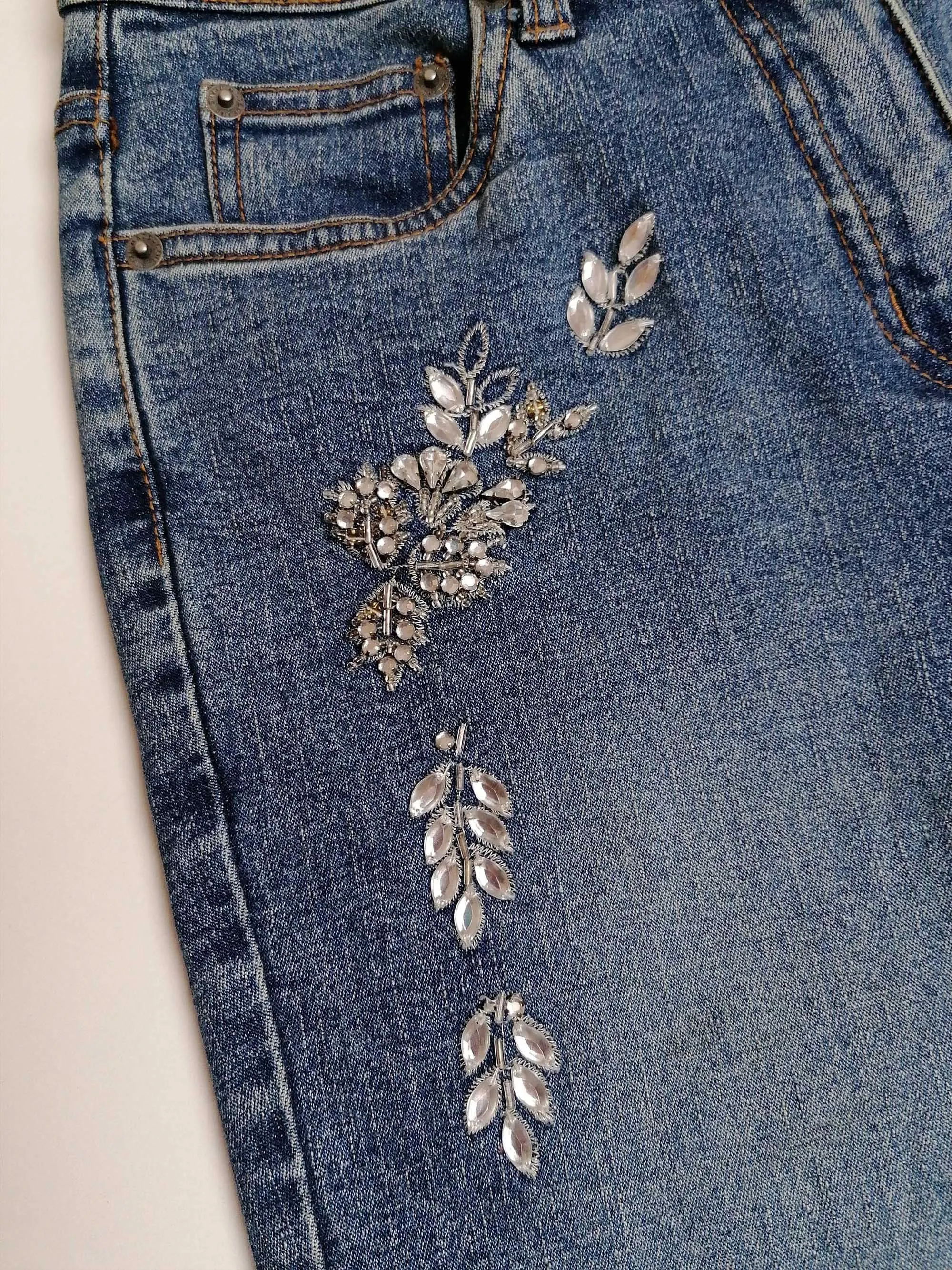 Y2K MADELEINE Embroidery Jeans - size M - 36/UK 10